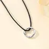 Collar Mobius para Pareja Par Estudiante Moderno Estilo ins Círculo Hueco Colgante Anillo Unisex Collar