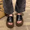 Pantuflas cálidas de felpa con suela gruesa 2026 para mujer, modernas, cómodas, para uso diario, chanclas versátiles que crean ambiente