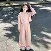 Conjunto Deportivo Rosa Sencillo para Niña Nueva Colección Primavera y Otoño Estilo Coreano para Niños Sudadera con Capucha Pantalones de Pierna Ancha Conjunto de Dos Piezas