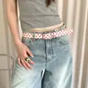 Cinturón Rojo Vintage de Alta Gama para Mujer, Cinturón de Cuero Tachonado Estilo Y2K Americano de Nicho, Estilo Delgado, Accesorio de Cintura Estilo Chica Picante