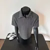 Camisa Polo de Manga Corta con Cuello Lapel para Hombre Marca de Moda Verano Camiseta Estilo Coreano Holgada Moda 2026 Camiseta Versátil Top de Manga Corta
