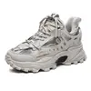 Zapatos de papá para hombre, populares zapatos de invierno INS de moda, zapatos de talla grande para hombre, zapatillas luminosas de suela gruesa de otoño para hombre, transpirables
