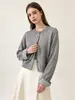 Camisa Patchwork, Casaco Suéter Falso Duas Peças, Novo Design Outono/Inverno 2026, Jovem e Estiloso, Cardigã de Tricô para Mulheres