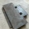 La placa de tongue para transportador de raspador de 40T es resistente a impactos y al desgaste, fácil de desmontar y montar, adecuada para la cabeza y la cola del transportador.