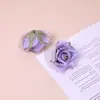 Flor artificial tamaño pequeño cabeza de flor de rosa rizada flor de seda cabeza de flor al por mayor material de flor para hacer flores arreglo floral con adornos para el cabello rosa