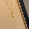 Anillo de correr dorado collar de estrella de hielo brillante modelo nuevo 2026 cadena para la clavícula de diseño dulce de nicho de lujo ligero hecho a medida