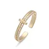Anel Aberto de Cruz Minimalista Design Transfronteiriço Banhado a Cobre Ouro 18K Zircônia para Mulheres, Anel Versátil Único Novo