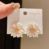 Brincos de Flor com Gotejamento de Óleo Estilo Doce Super Fada de Agulha de Prata, Design Simples e Versátil, Brincos de Nicho de Alta Qualidade para o Dia a Dia
