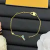Pulsera Nueva de Diseñador Estilo Europeo y Americano Transfronteriza con Logo y Múltiples Patrones de Letras para Mujer, Sensación de Alta Gama, Fotos Reales, Venta al por Mayor en Vivo