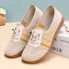 Sapatos Old Beijing para Calçar Facilmente Femininos Respiráveis Confortáveis Leves Antiderrapantes Resistentes ao Desgaste Sapatos Brancos para Senhoras Mães Estilo Primavera/Verão Meia-idade/Idosos