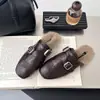 Moda Mocasines Cuadrados Tallados para Mujer, Estilo Nuevo Otoño 2026, Forro de Felpa, Cálidos, Adecuados para Casa y Exterior