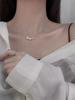 Collar de lujo ligero de plata S925, cadena de clavícula de moda que combina con todo, mariposa femenina, nicho simple, cadena de suéter de temperamento de alta calidad, joyería