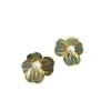 Pendientes Metálicos Huecos de Flor de Lujo de Gama Alta, Nuevos Pendientes Populares de Diseño de Nicho para Mujer, Elegantes y con Estilo Accesorios para Orejas
