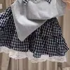 Vestido de Verão 2026 para Bebê Menina Novo Estiloso e Moderno com Laço, Regata sem Mangas com Renda, Saia Plissada em Camadas (Bolo)