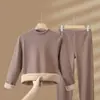 Roupa Térmica de Lã de Camelo para Homens, Espessada com Lã Térmica Adicionada, Retém o Calor e à Prova de Frio, Adequada para Meia-Idade e Idosos, Conjunto de Outono para Homens e Mulheres