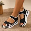 Sandalias Planas Casuales de Playa de Gran Tamaño Transfronterizas Europeas y Americanas, Velcro Transfronterizo Europeo y Americano de Gran Tamaño Bloqueo de Color Venta al por Mayor de Gran Tamaño