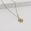 Colar de Aço Titânio Dourado para Mulheres, Não Desbota, Joia de Corrente de Clavícula de Luxo Leve de Nicho, de Alta Qualidade, Versátil, Moderno e Elegante