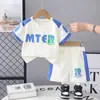 Conjunto de Verão para Meninos 2026 Novo Estilo Infantil Manga Curta Tendência Bebê Verão Gola Redonda Roupa Conjunto de Duas Peças