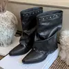 Botas longas femininas Chuyuji retrô com bico fino e tachas, novo estilo europeu e americano 2026 outono e inverno, botas de salto bloco versáteis e afinadoras