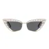 Gafas Jamie 888 con Montura Nueva de Metal, Elegantes y Únicas Gafas de Sol Ojo de Gato Huecas con Perlas, Modernas Gafas de Sol Estilo Callejero
