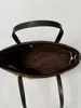 Bolsa de ombro estilosa e moderna para mulheres, apresentando um design único e chique, perfeita para uso casual, e uma nova coleção outono 2026 com um design de bolsa tipo balde texturizado de alta qualidade.