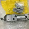 Cilindro de Doble Efecto Estándar SMC Japón con Anillo Magnético Incorporado MDBB80-160Z