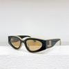 Gafas de Sol Estilo Nuevo 2024 Estilo Fragante 6056 Libro Rojo Celebridad de Internet Gafas de Sol Personalizadas Ojo de Gato de Placa para Mujer