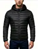 Chaqueta de algodón de invierno para hombre transfronteriza, abrigo corto de algodón casual moderno para hombre, prenda exterior de algodón con capucha ligera y cálida para hombre