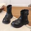 Botas Martin para meninas, coleção primavera/outono 2026, estilo britânico retrô, novas botinhas para meninas, botas de couro de cano médio para crianças, modernas e estilosas