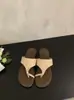 Chinelos de linho macios estilo francês para mulheres, novo modelo de verão 2026, sandálias casuais slip-on versáteis de sola plana