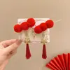 Grampo de Cabelo Laço de Ano Novo com Tassel de Pelúcia, Presilha Vermelha para Crianças, Adereço de Cabeça Festivo para o Festival da Primavera