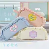 Ins Estuche de Lápices de Encaje Sweet Talk con Bordado de Corazón y Diseño Fruncido, Estuche de Almacenamiento Elegante y Portátil para Estudiantes de Primaria y Secundaria