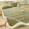 Juego de Tres Piezas de Colchón de Terciopelo de Leche para Uso Doméstico, Sábana de Cama Gruesa Caliente de Invierno, Protector de Colchón de Cama Individual para Dormitorio de Estudiantes Colchón
