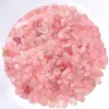 Fabricante fornece ornamentos de cascalho de cristal rosa natural, cristais de olho de cavalo triturados, cristal polido para decoração de plantas em vasos e cristais de hibisco