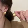 Brincos de Metal de Alta Qualidade para Mulheres, Novo Design Popular de Nicho 2026, Estilo Círculo de Luxo Leve, Brincos de Tarraxa Elegantes