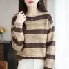 Otoño/Invierno 2026 Nuevo Jersey de Terciopelo de Arroz Pegajoso Cuello Redondo Manga Larga para Mujer Calado Bloques de Color Rayas Camisa Base Suelta