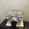 Bolsas para mulheres, nova coleção transfronteiriça 2026, bolsa de ombro fashion nicho e versátil com laço, clutch de noite