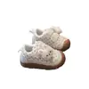 Sapatos para Bebês e Crianças Pequenas 2026 Outono Antiderrapantes Sapatos Infantis para Exterior Sapatos Esportivos Novos Sapatos para Meninas Sapatos Individuais para Bebês