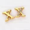 8MM Dourado Meio Diamante Letra DIY Acessórios de Joia Peças Vestíveis Acessórios Liga de Zinco Contas de Letras Inglesas