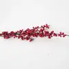 Simulación alta Acebo Navidad fruta simulación alta Frijol de acacia fabricantes suministran flores artificiales para boda Fruta roja rica en bayas