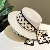 Sombrero de Paja Plano de Copa Plana con Cinta de Lunares y Perlas para Mujer, Sombrero de Sol para Viajes de Verano, Sombrero de Paja Vintage de Ala Plana para Playa
