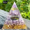 Pirâmide de bola de cristal natural de 8cm Ornamento de mesa de escritório europeu e americano Artesanato de pirâmide de resina para yoga e meditação