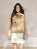 Gabardina de Moda Color Caqui Estilo Británico de Doble Botonadura con Cuello Alto para Mujer, Chaqueta Corta Casual Suelta para Primavera y Otoño, Talla Petite