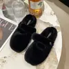 Zapatillas de algodón estilo nuevo con forro de felpa para otoño e invierno 2026, zapatos de algodón cálidos versátiles para exteriores para mujer, estilo slip-on