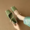 Zapatos Mary Jane Estilo Chino Retro Viento Nacional 2026 Otoño Boca Baja Punta Cuadrada Correa Única Versátiles Nuevos Zapatos de Tacón Grueso para Mujer
