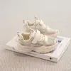 Zapatos para Niñas, Zapatos Deportivos Transpirables de Malla, Suelas Suaves, Nuevos Zapatos Infantiles Primavera y Verano 2026, Zapatos Ligeros Estilo Papá para Niñas Pequeñas, Modernos