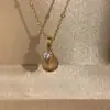 Colar de Pera com Brilho de Diamante Estilo Ins para Mulheres, Moderno e Dinâmico, Cravejado com Zircônia, Acabamento de Alta Qualidade, Pingente de Fruta, Corrente de Clavícula