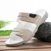 Sandalias para Hombre de Venta Caliente Transfronteriza de Amazon Verano Exteriores Antideslizantes Suela Suave Playa Doble Uso Chanclas Casuales 8903