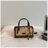 Nuevo bolso de boliche para principios de otoño de 2026, elegante y de buena apariencia, de un solo hombro, cruzado, bolso de mano, moderno bolso Boston tipo almohada