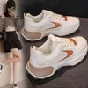 Zapatos de Mujer Primavera Nuevos Zapatos de Mujer de Suela Gruesa Moda Tendencia Zapatos de Papá Tenis de Mujer Retro Versátiles Zapatos Casuales